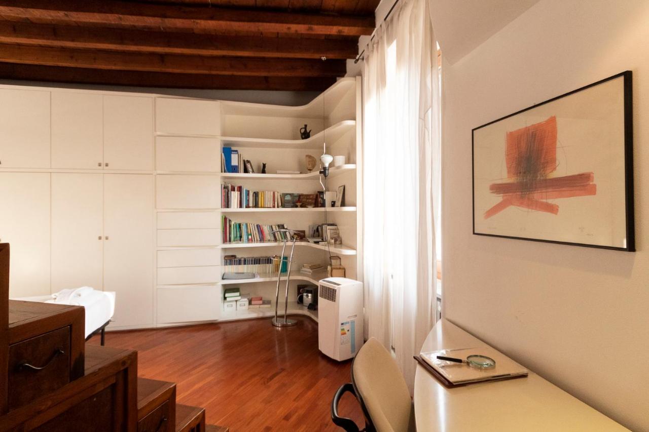 Anfiteatro Apartment In Brera Милан Экстерьер фото